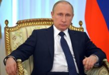 Путин попросил американских бизнесменов помочь установить диалог с США