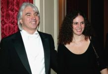 Семья Хворостовского поблагодарила его поклонников за поддержку